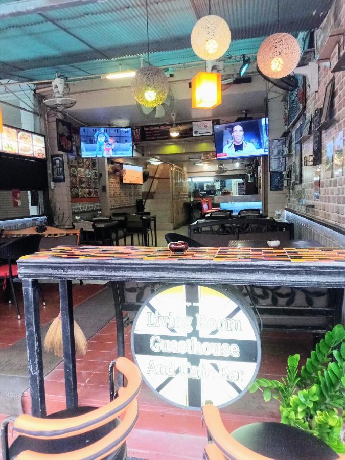 Living Room Guesthouse & Cafe Bar Karon Exterior foto