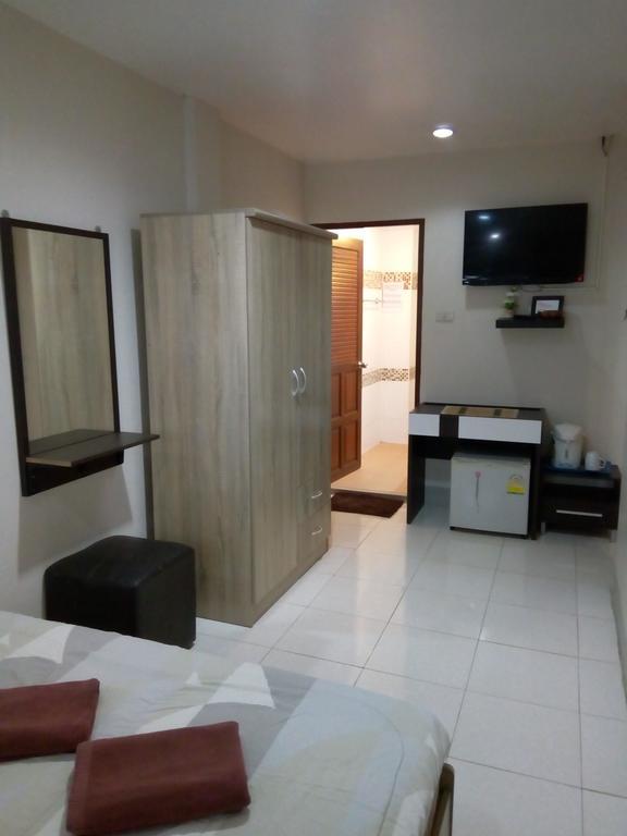 Living Room Guesthouse & Cafe Bar Karon Exterior foto